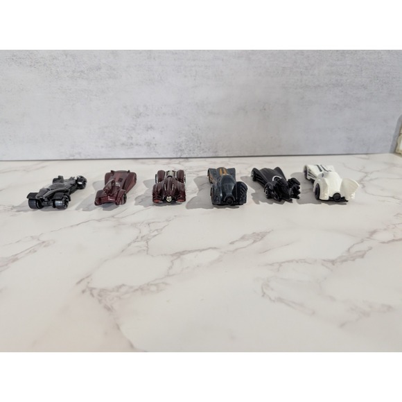 HOT WHEELS BATMOBILES LOT OF 6 LOOSE NEAR MINT - Picture 15 of 15
